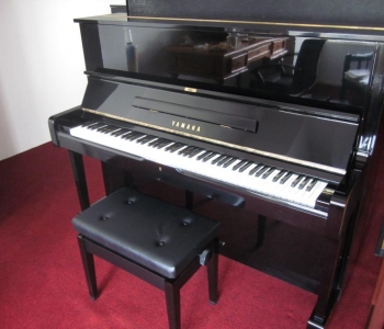 Yamaha U1H